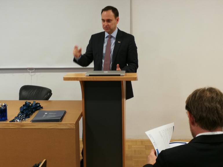 d35e8c1e-43d0-4e84-a2d5-5ffd790f0803-original